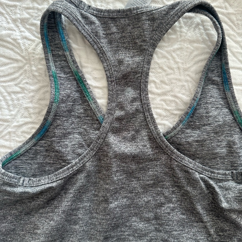 workout tank - Picture 4 of 4